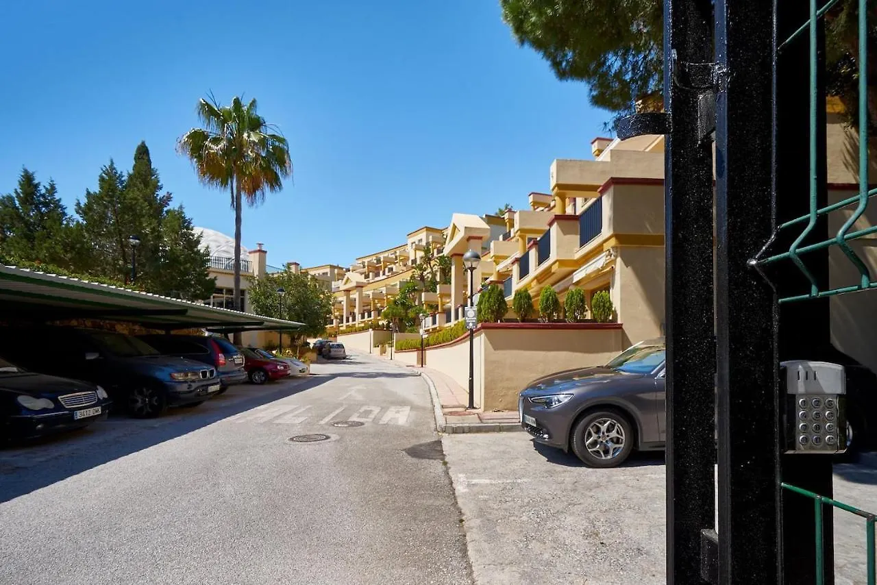 Oleholidays 617 Romana Playa Junto Al Mar Marbella Apartment